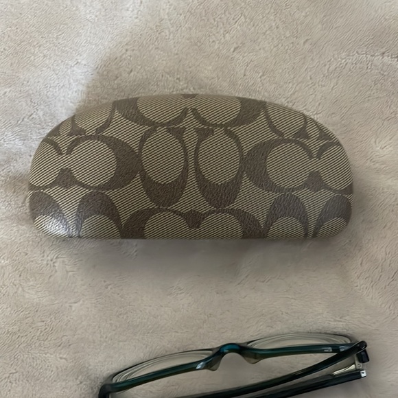 Coach teal women’s eyeglasses with signature c monogram on inner arms. - Picture 15 of 16